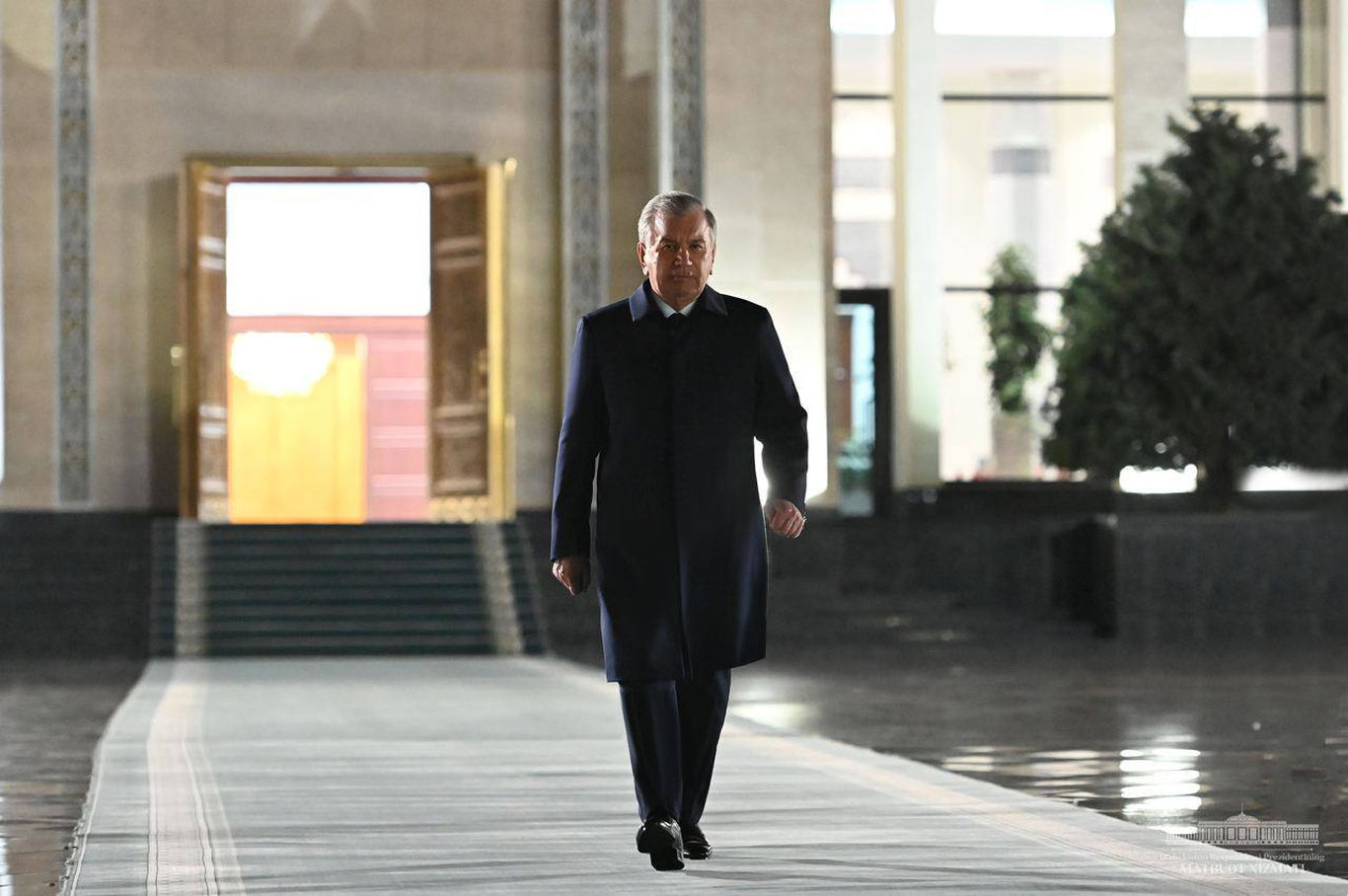 Prezident Ozarbayjonga jo‘nab ketdi