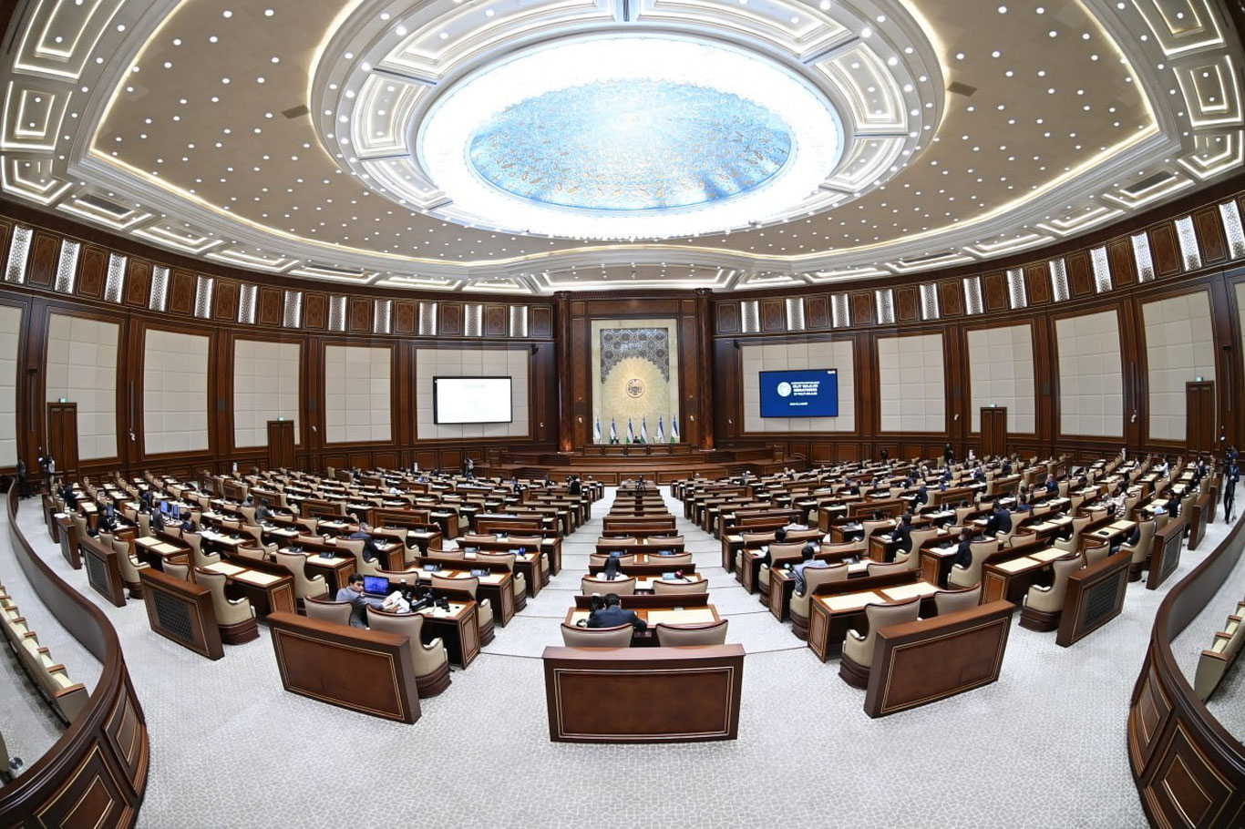 Senat O‘zbekistonda aralash saylov tizimiga o‘tishni ma’qulladi