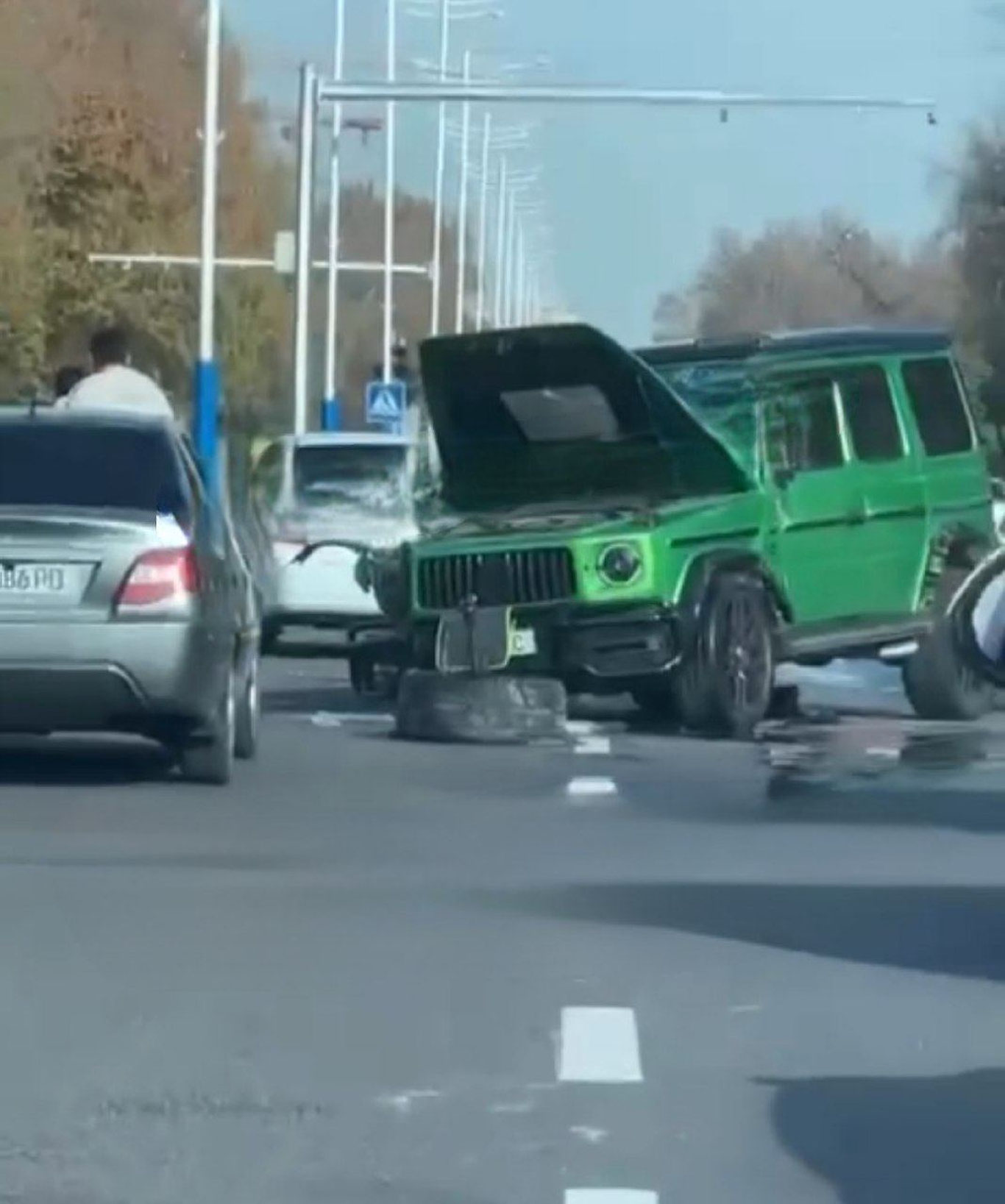 Toshkentda Mercedes Gelandewagen YTHga uchradi