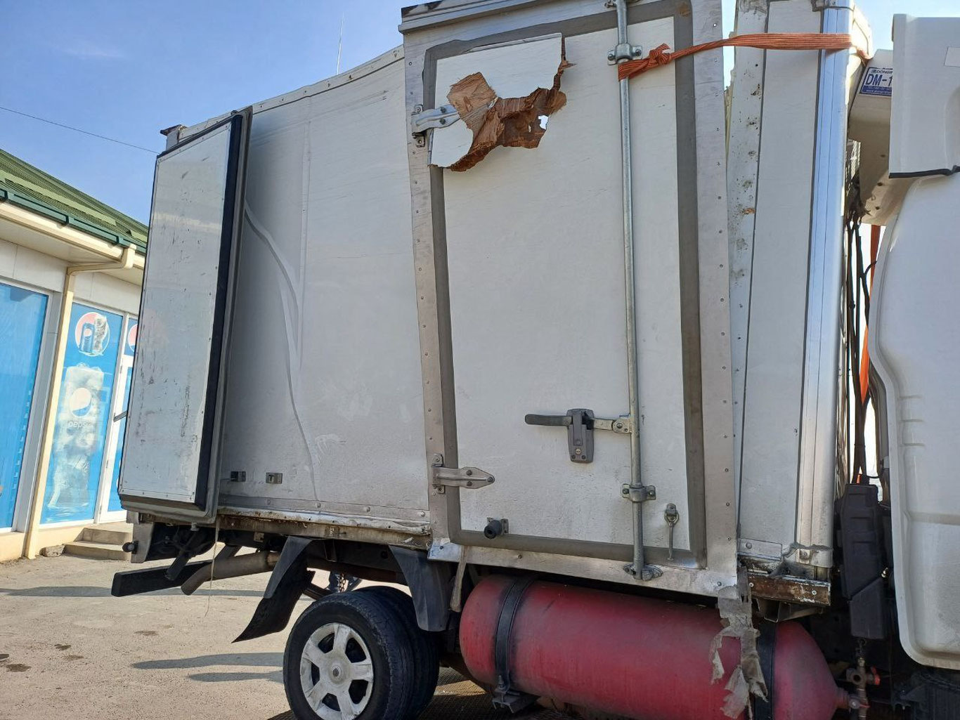 Namanganda Hyundai Bongo portlab ketdi