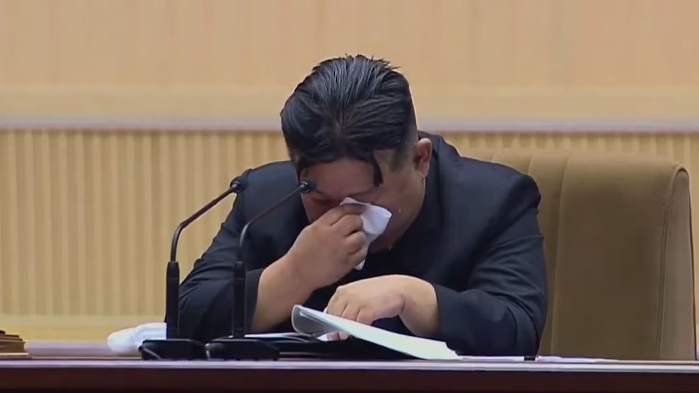 Kim Chen In ayollardan ko‘proq farzand ko‘rishni so‘rab yig‘lab yubordi — video