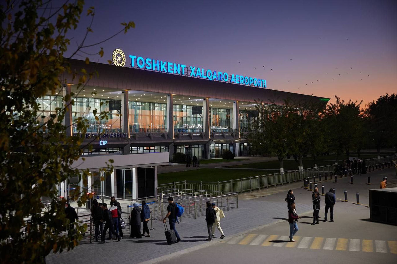 Toshkent aeroportidagi yo‘l o‘tkazishga kirish yopilmoqda