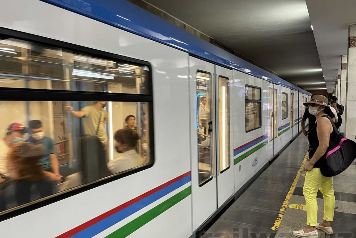 Тошкент метросининг уч бекатида иш тартиби қисқартирилади