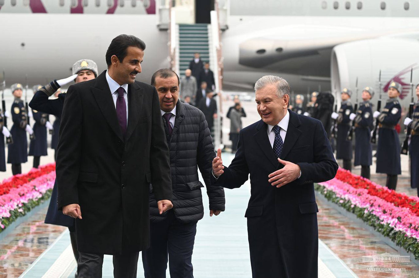 Prezident Qatar davlati Amirini kutib oldi