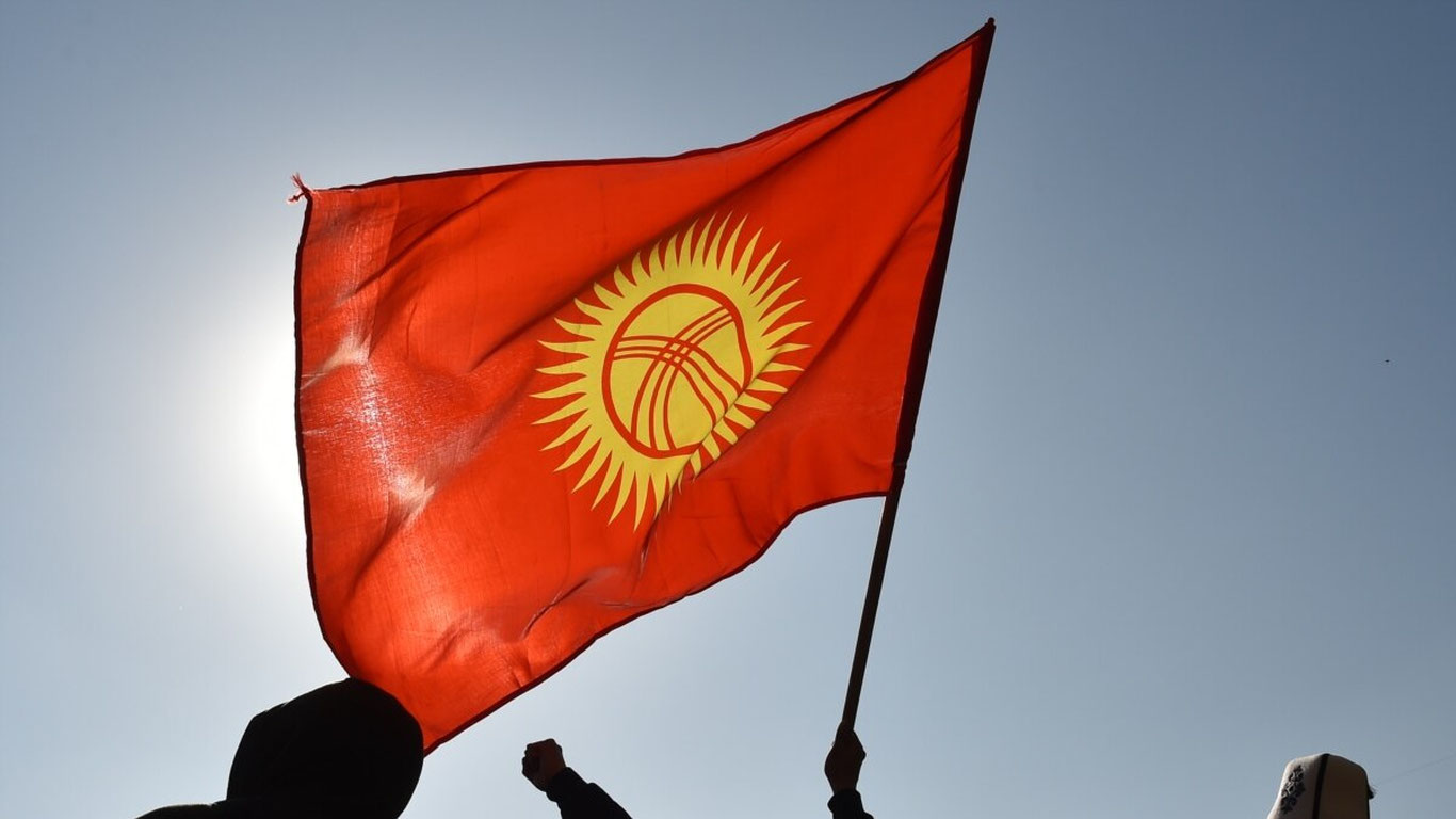 Qirg‘iziston davlat bayrog‘iga o‘zgarish kiritildi