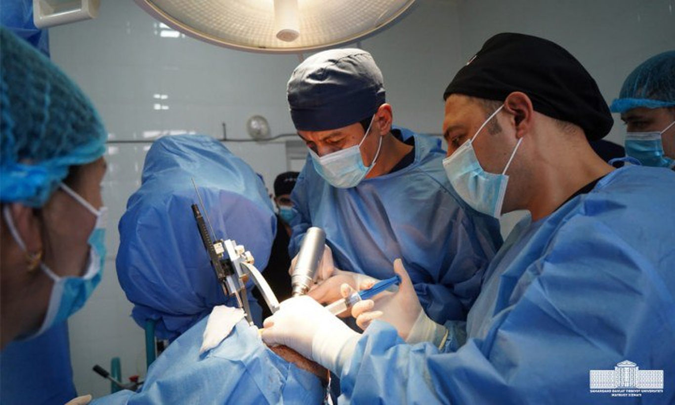 O‘zbekistonda ilk bor parkinsonga chalingan bemor operatsiya qilindi