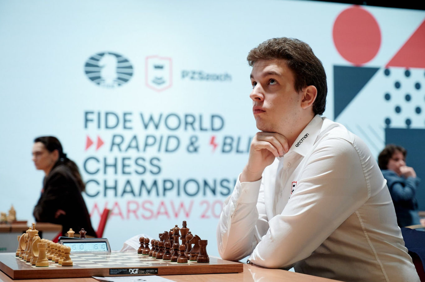 “Chesscom” rossiyalik grossmeyster Denis Xismatullinni frontga qilgan safarlari tufayli blokladi