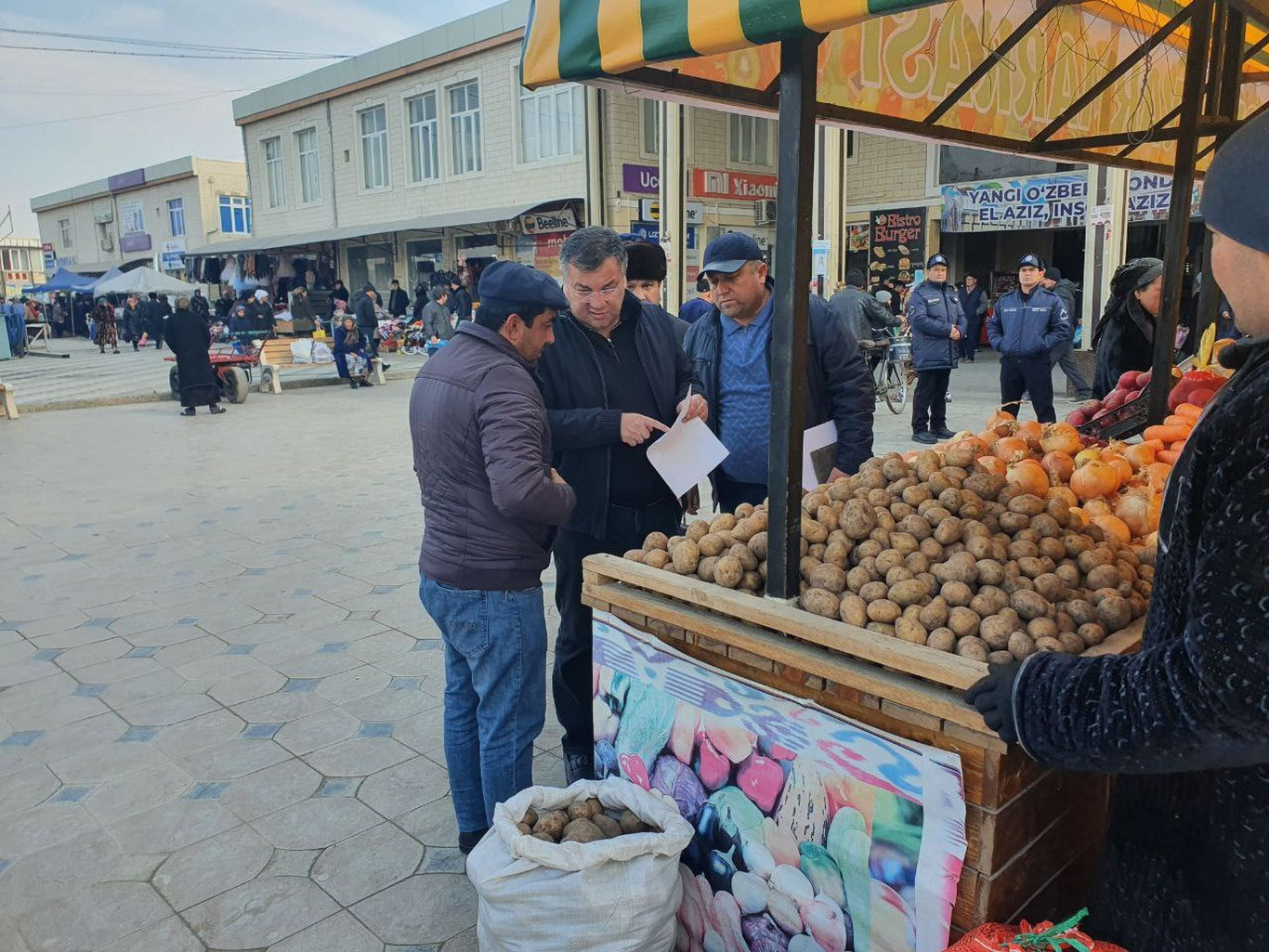 “Qo‘yliq” bozoridagi tadbirkorlar "Food City" va "Tashkent Index"ga ko‘chiriladi