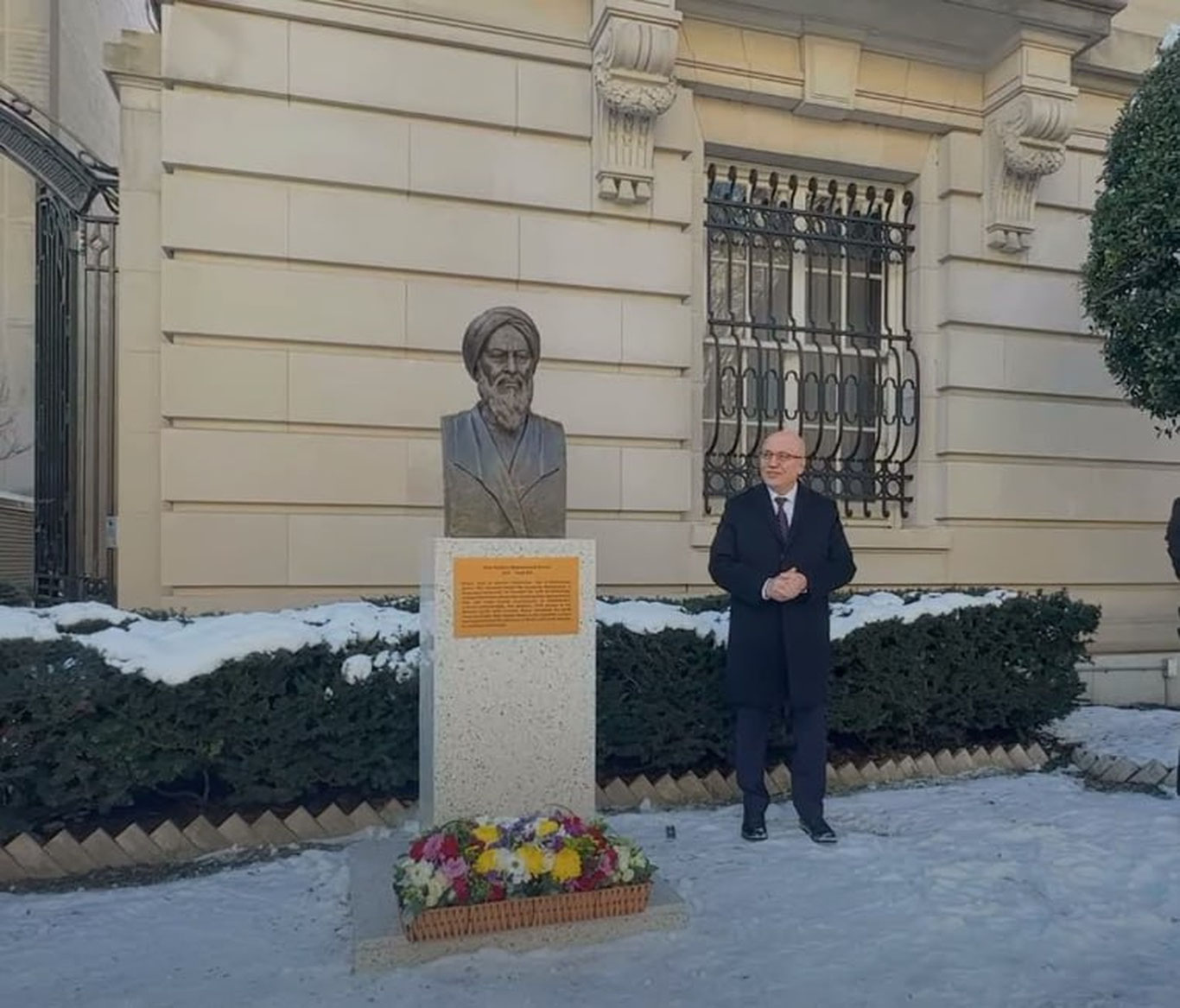 АҚШда Берунийга атаб ёдгорлик очилди