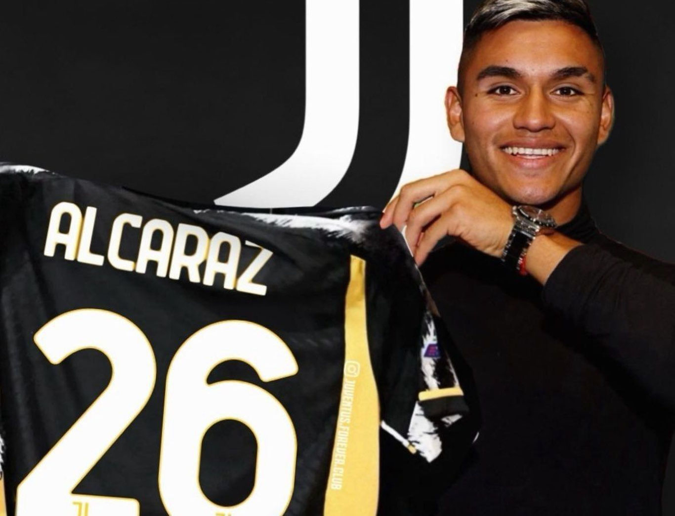 "Ювентус" "Sauthempton" яримҳимоячисини ўз сафига қўшиб олди