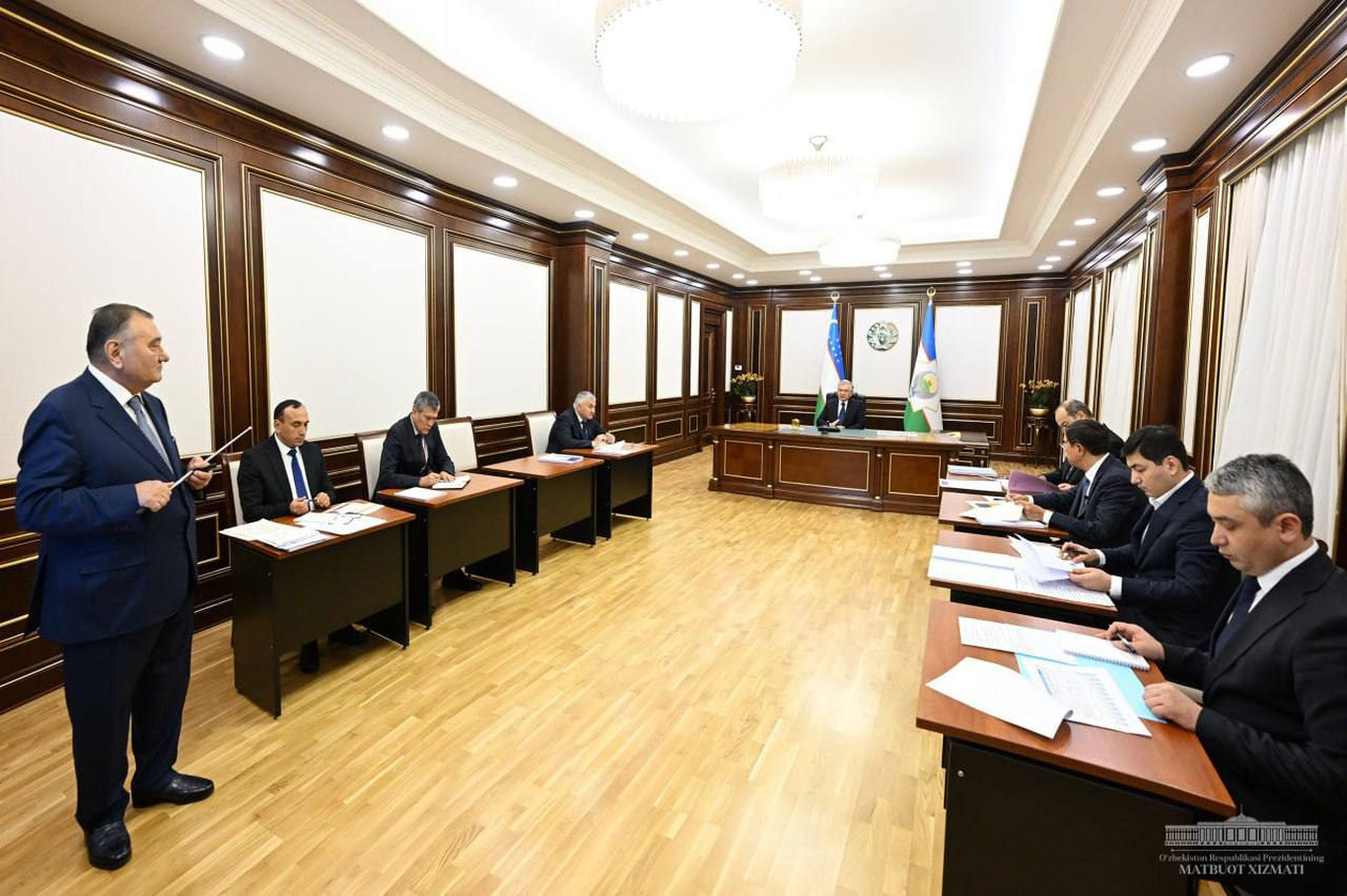 Mirziyoyev metallurgiya korxonalarini rivojlantirish loyihalari bilan tanishdi
