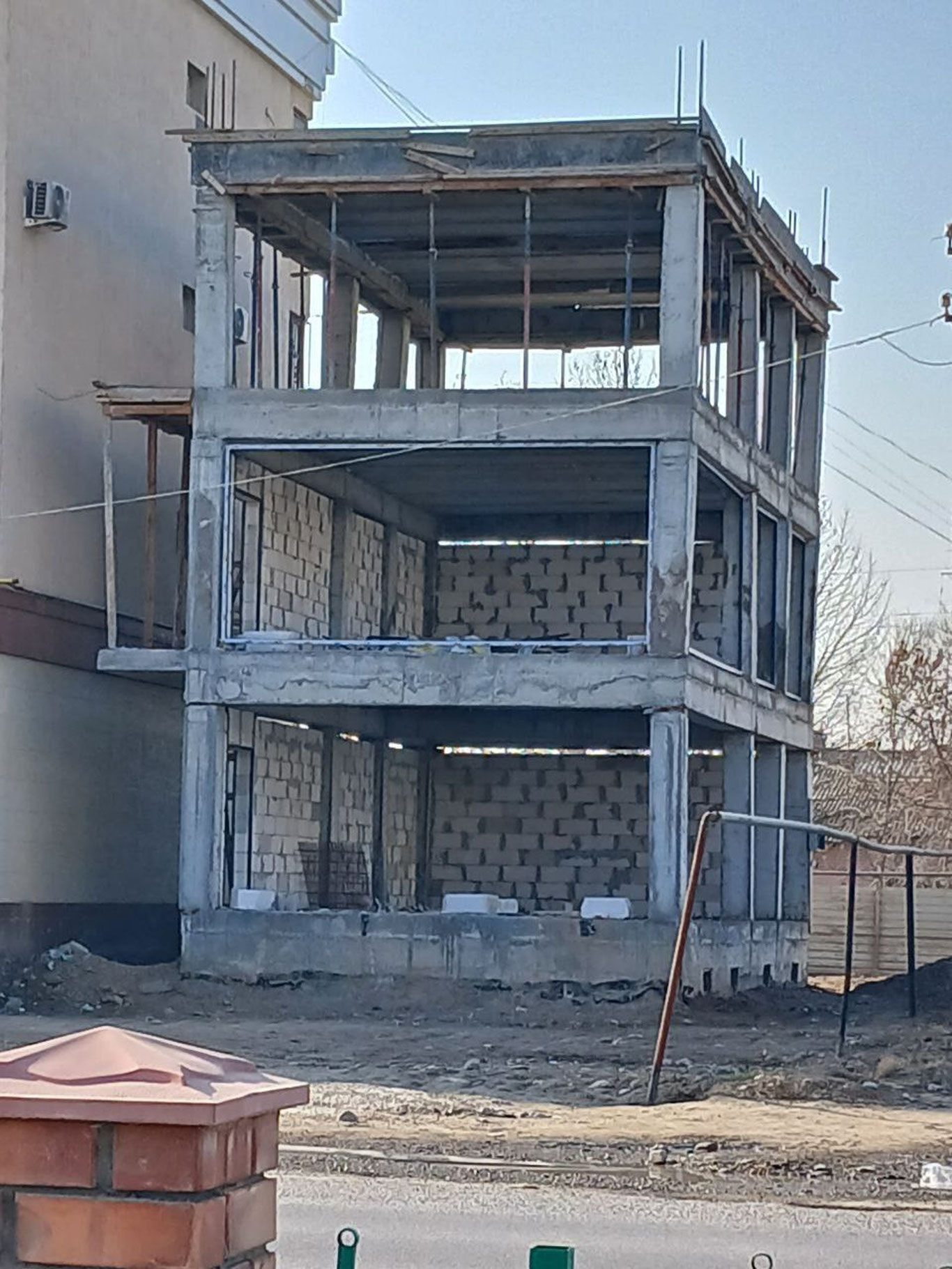 Sirdaryodagi noqonuniy qurilma bo‘yicha izoh berildi