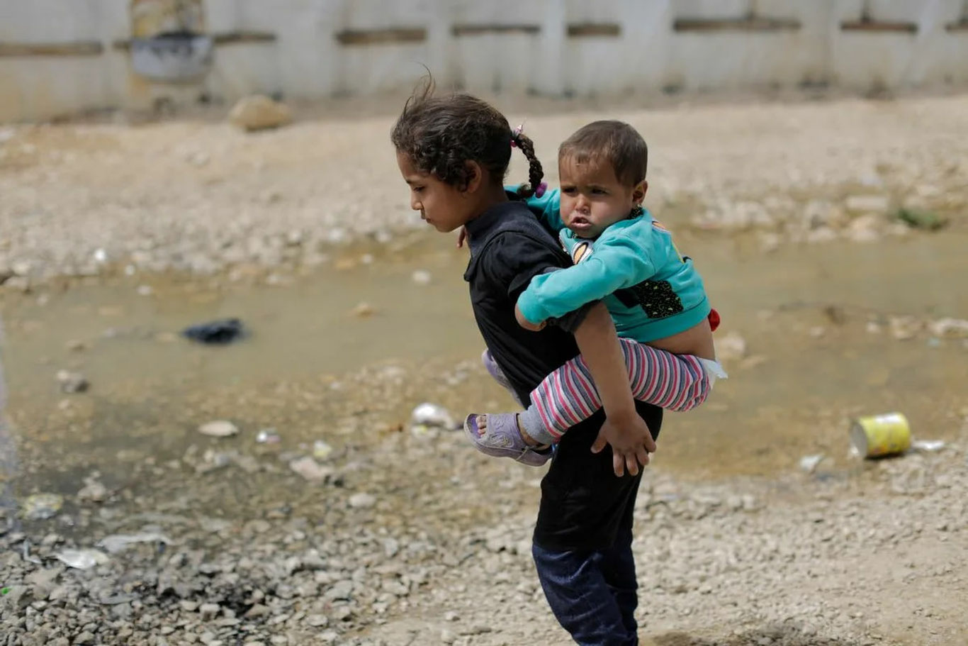 UNICEF: Ғазода 17 минг бола ота-онасиз қолди