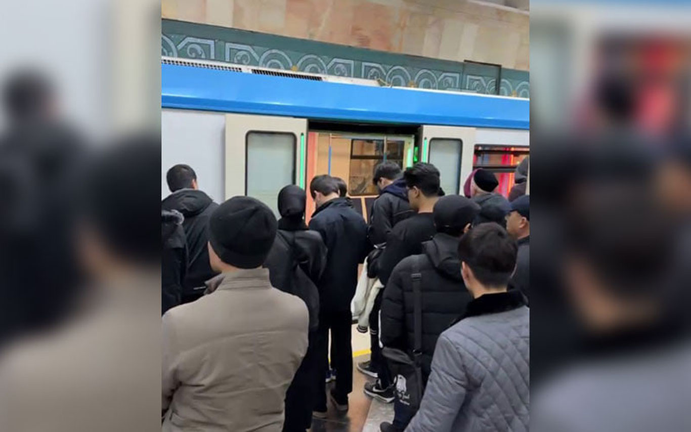 Nosozliklar ham odatga aylandi: metroning "Amir Temur xiyoboni" bekatida yana poyezd to‘xtab qoldi