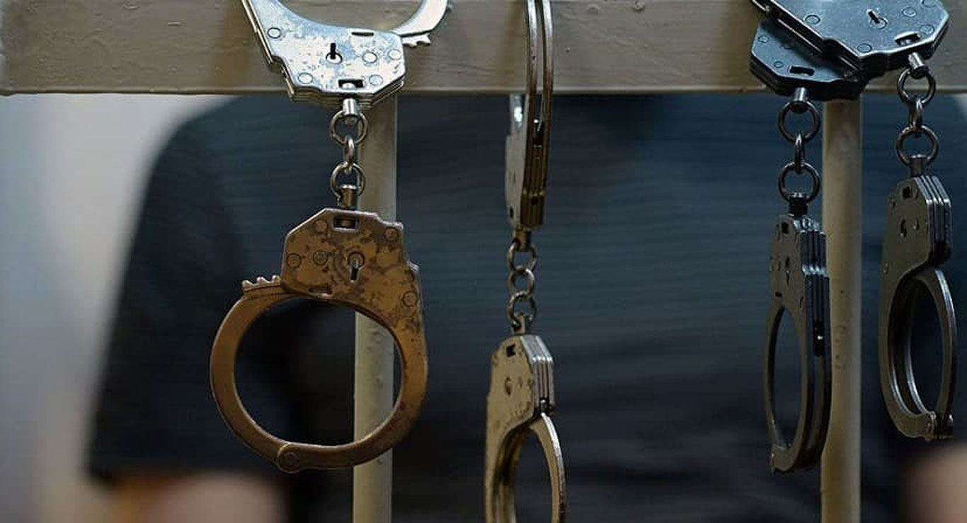 Samarqandda Milliy gvardiya xodimi va advokat pora bilan qo'lga tushdi