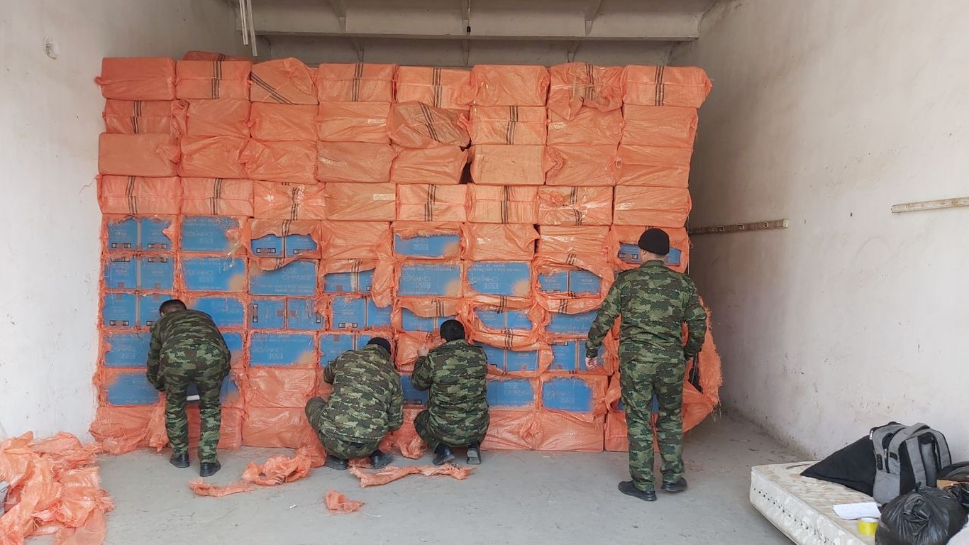 Поезд вагонидан қиймати 10 миллиард сўмдан зиёд ноқонуний сигаретлар борлиги аниқланди