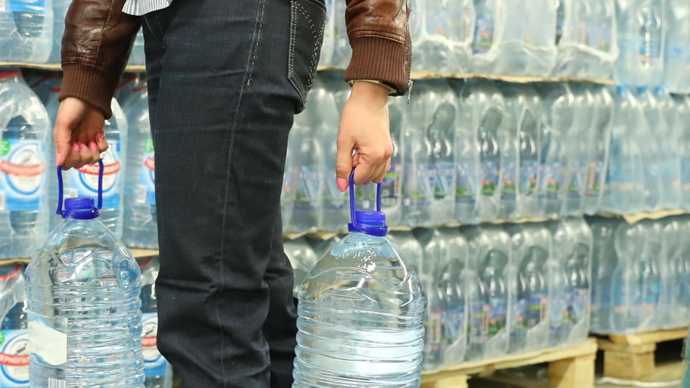 Айрим маҳсулотлар ишлаб чиқарувчиларига сув текин етказиб берилади