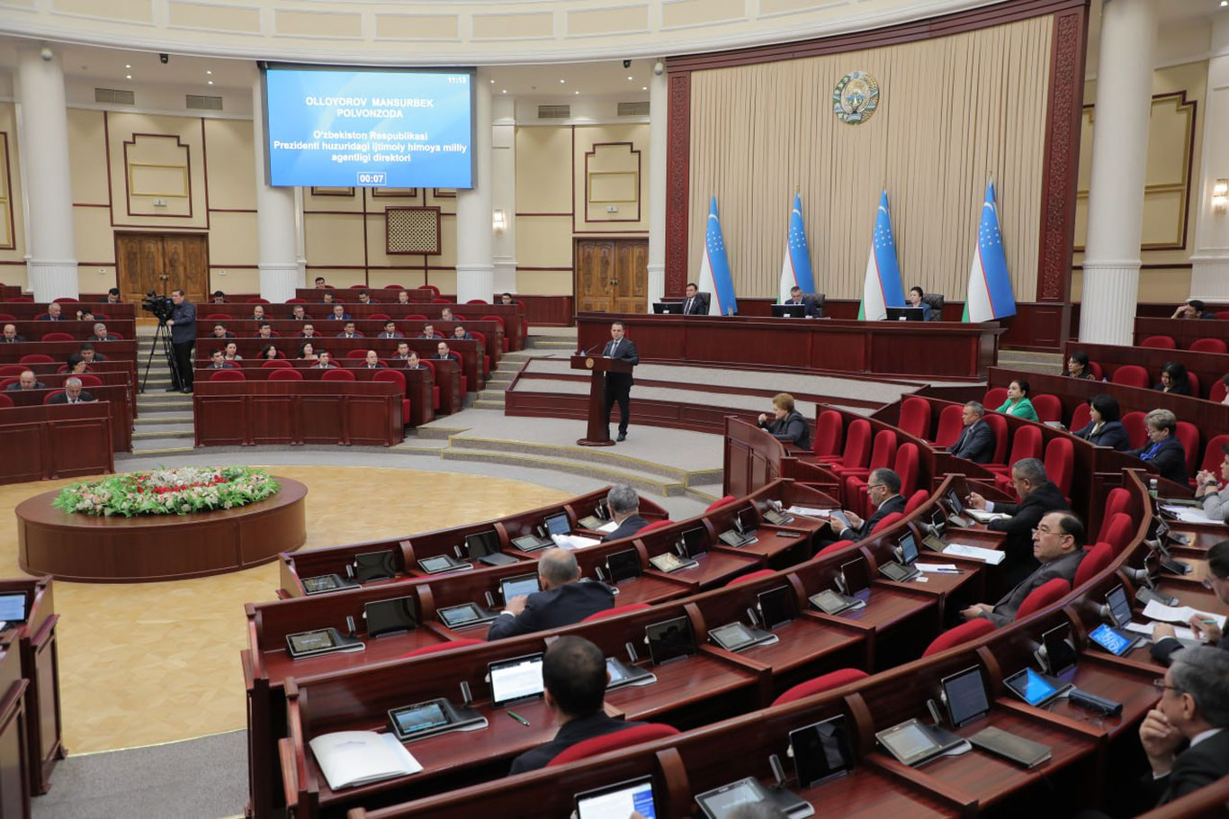 Болаларни зўравонликдан ҳимоя қилишга оид қонун қабул қилинди