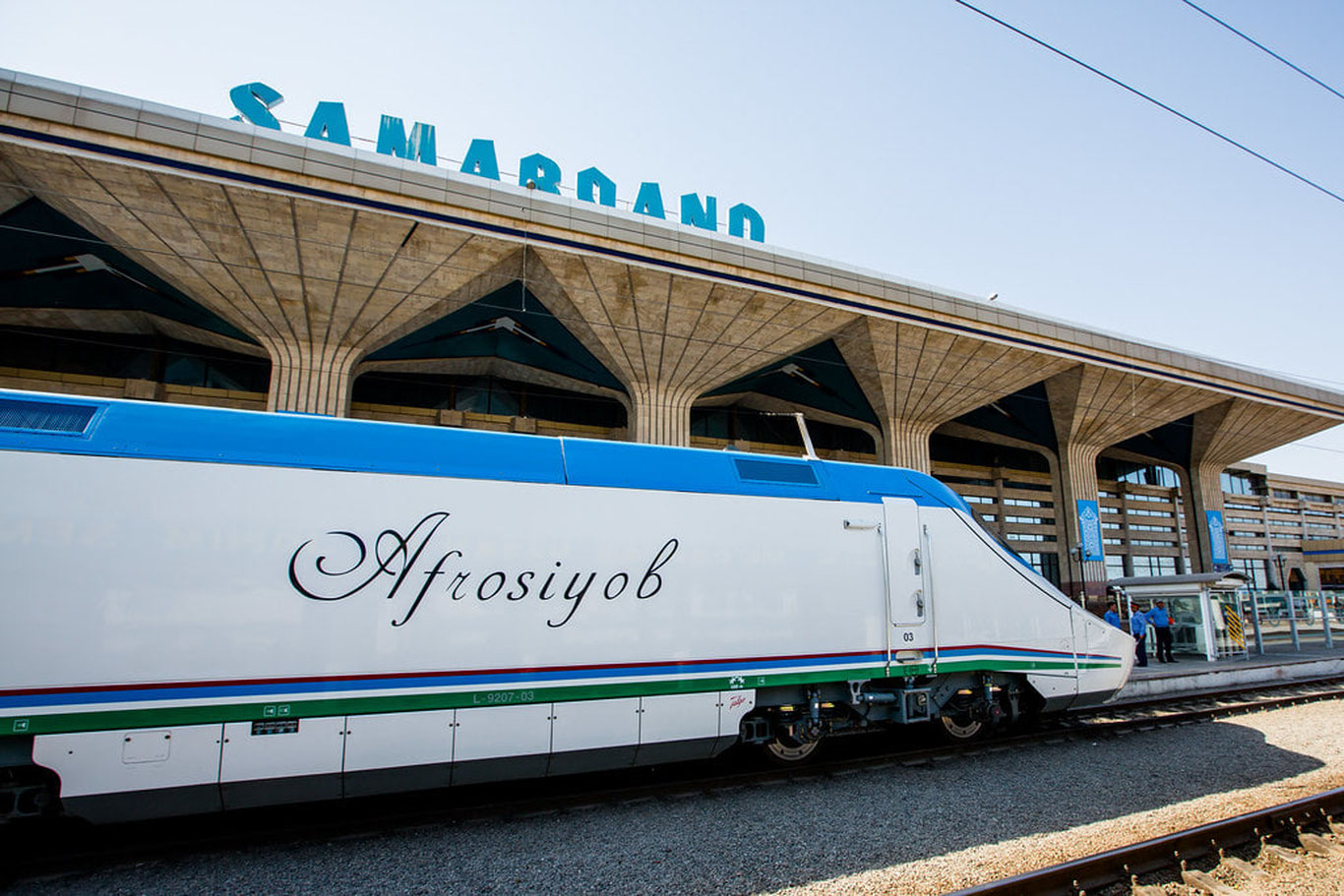 "Тошкент — Самарқанд” йўналишида қўшимча йўловчи поездлар ҳаракати йўлга қўйилди