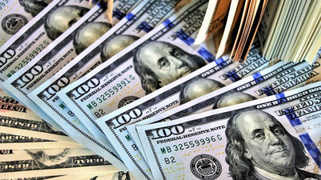 AQSH dollarining rasmiy kursi ko‘tarildi