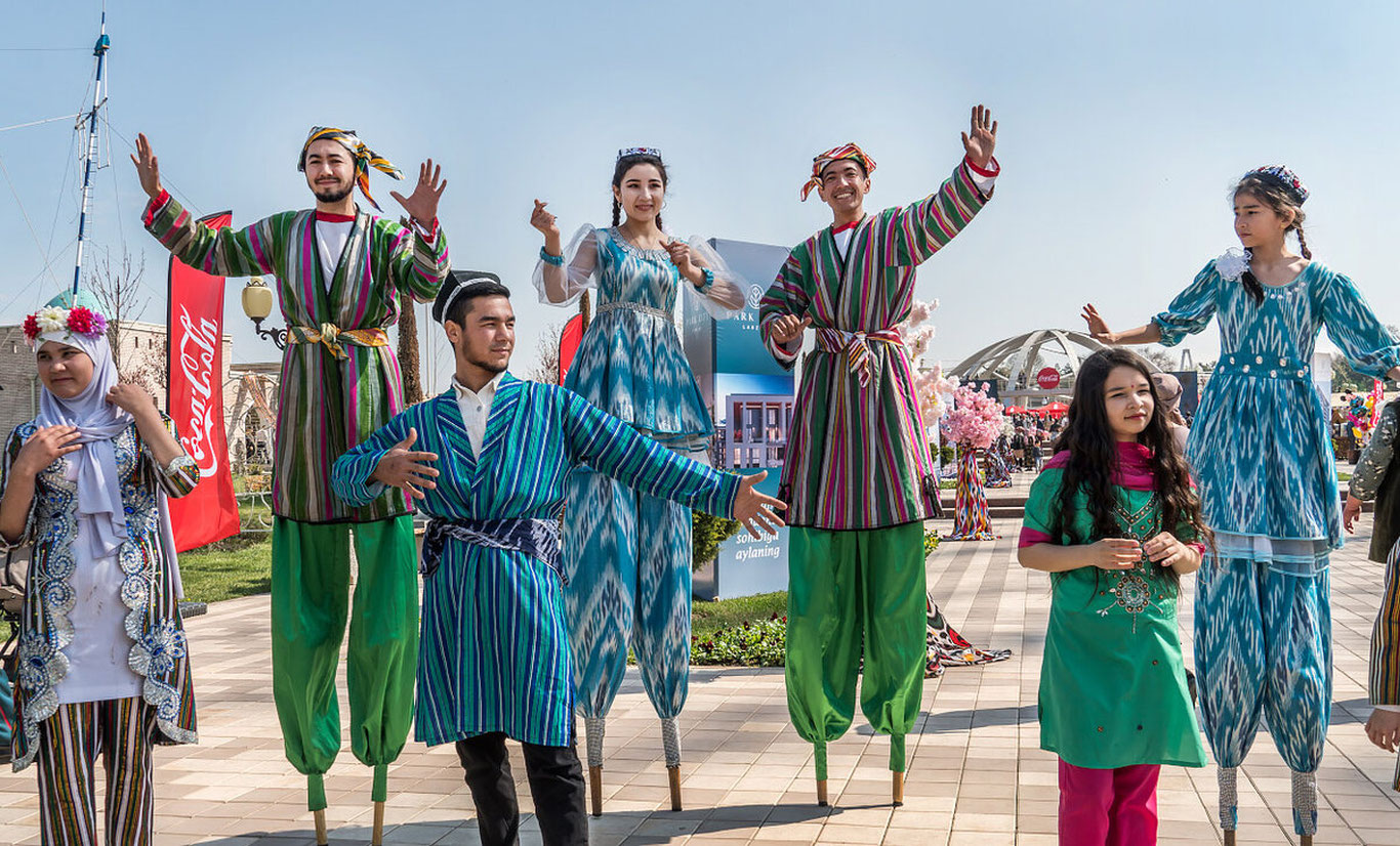 2024 йилги Наврўз умумхалқ байрами мамлакатимизда “Олам нурга тўлсин сен билан, Наврўз!” деган бош ғоя асосида кенг нишонланади