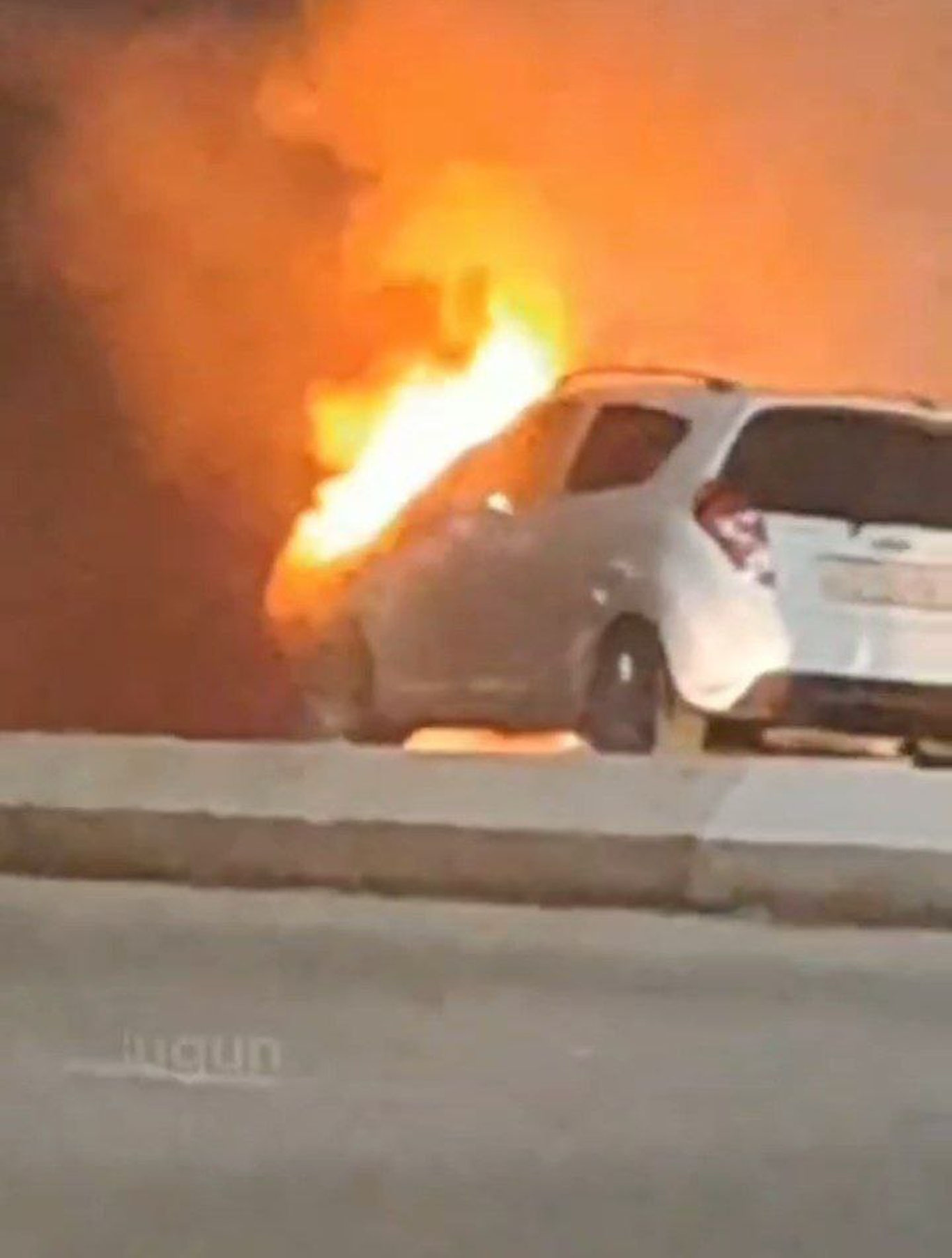 Андижонда Spark ёниб кетди