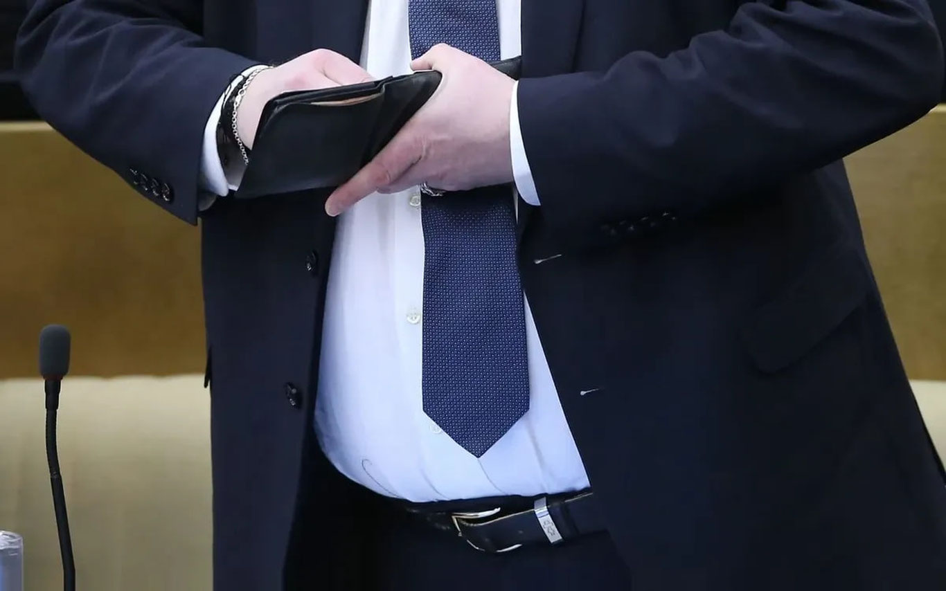 Давлат ишчилари энди ишига қараб ойлик олади