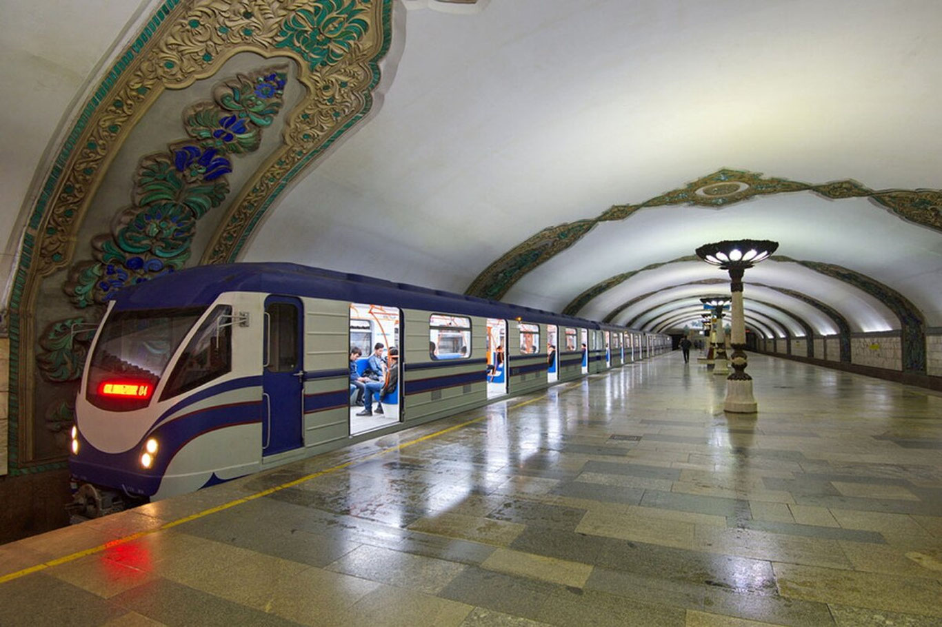 Тошкентда яна метро тўхтаб қолди