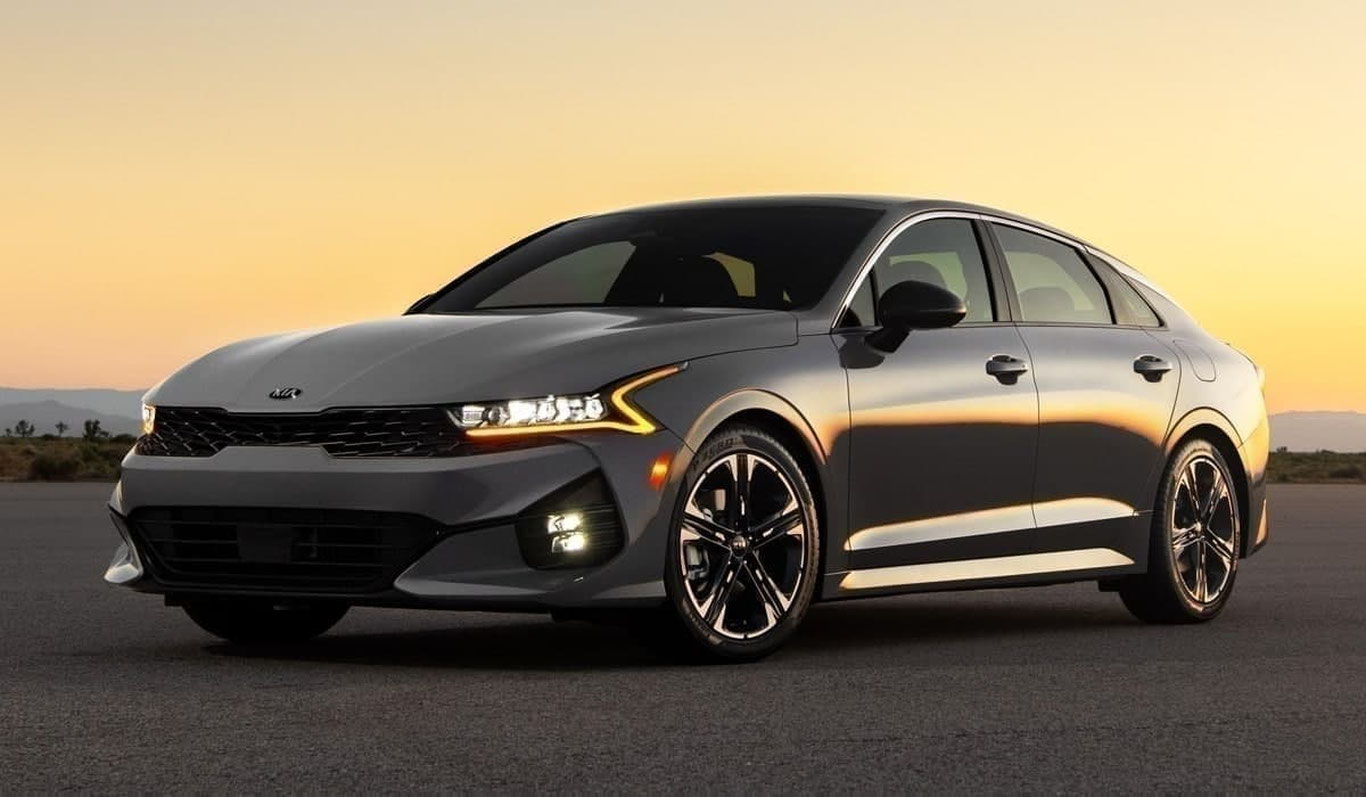 2 ойда қанча енгил автомобиль импорт қилинган?