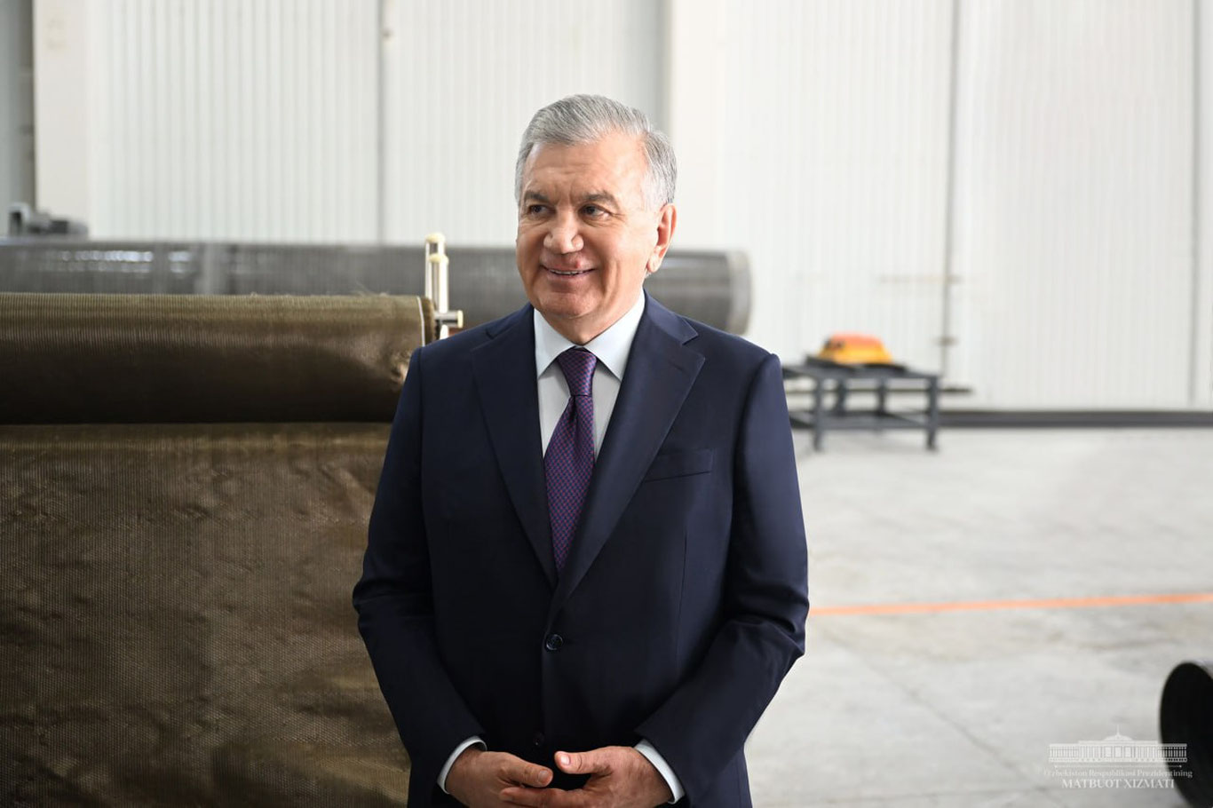 Shavkat Mirziyoyev Jizzaxga yetib bordi