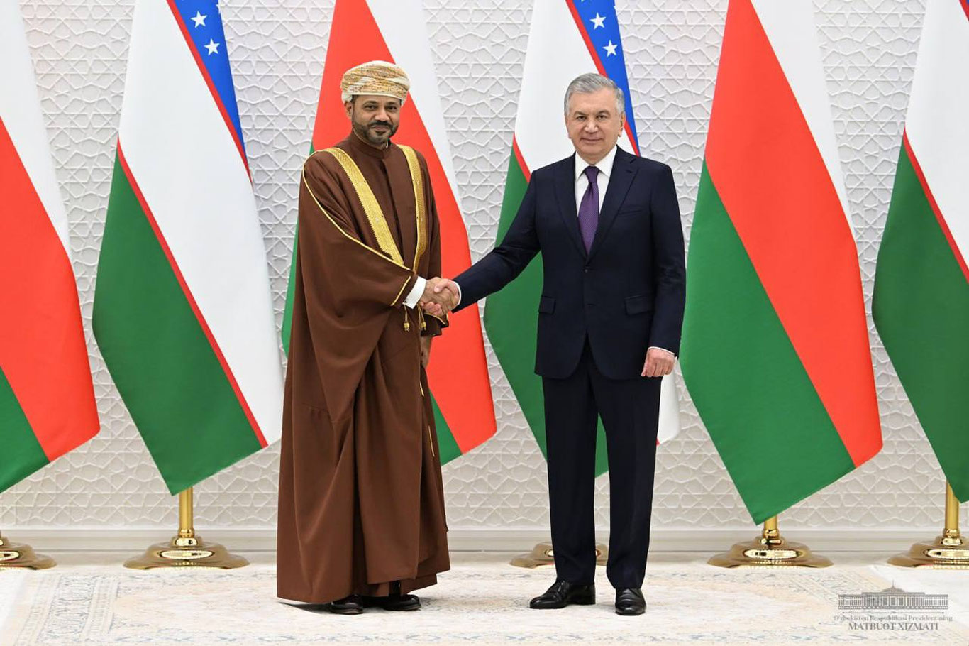 Президент Ўмон Султонлиги ташқи ишлар вазирини қабул қилди