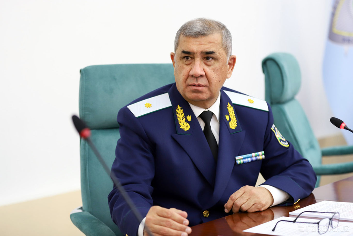 Бош прокурорнинг "қидирувдаги шахслар билан гаплашиб тургани" ҳақидаги видеога изоҳ берилди