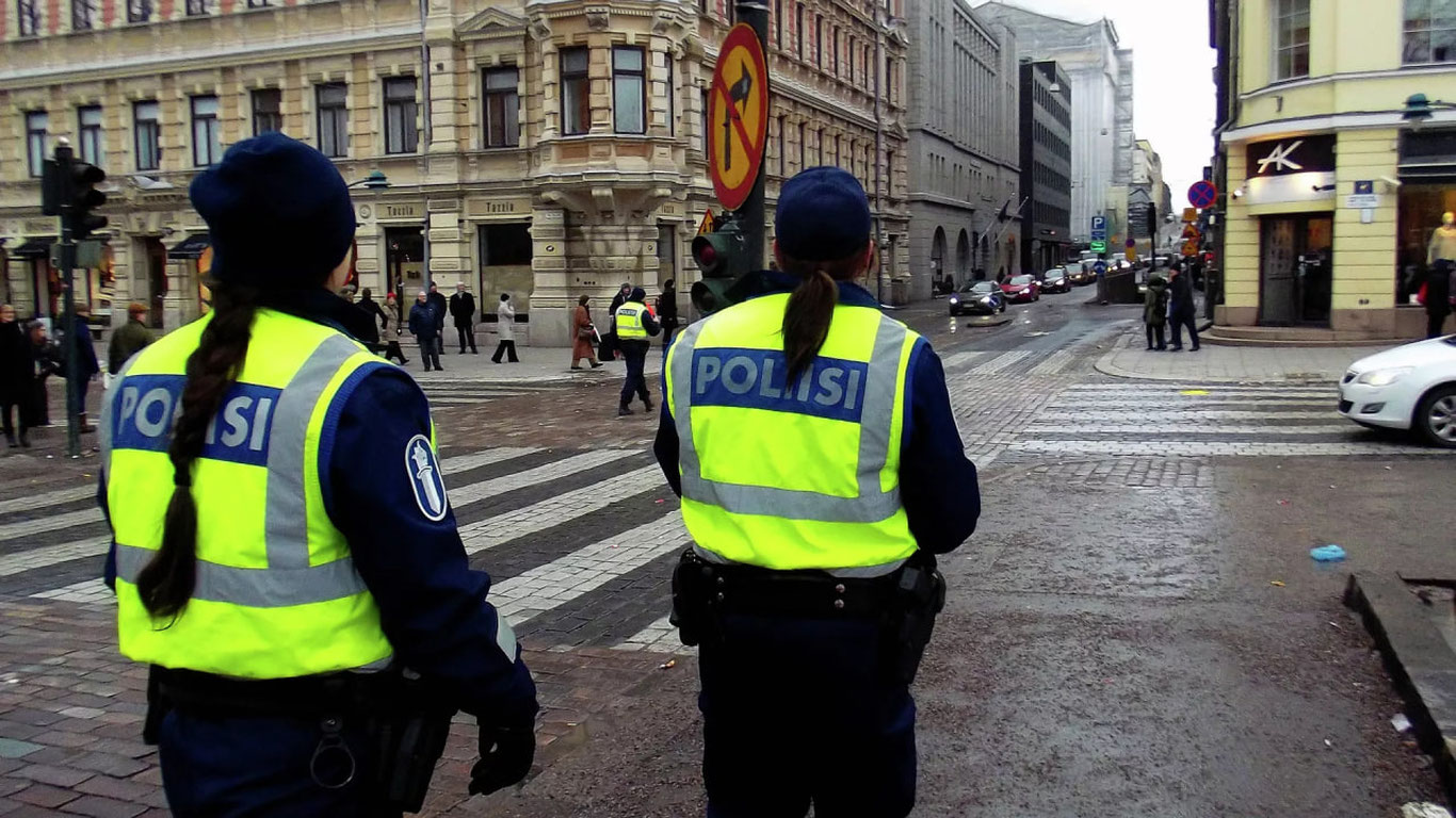 Finlyandiyada deputat otishma sodir etdi