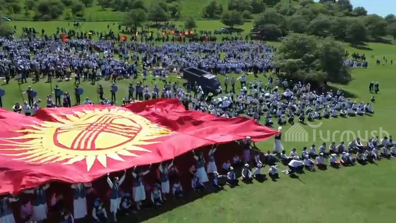 Қирғизистонда юк машинаси 29 нафар болани босиб кетди