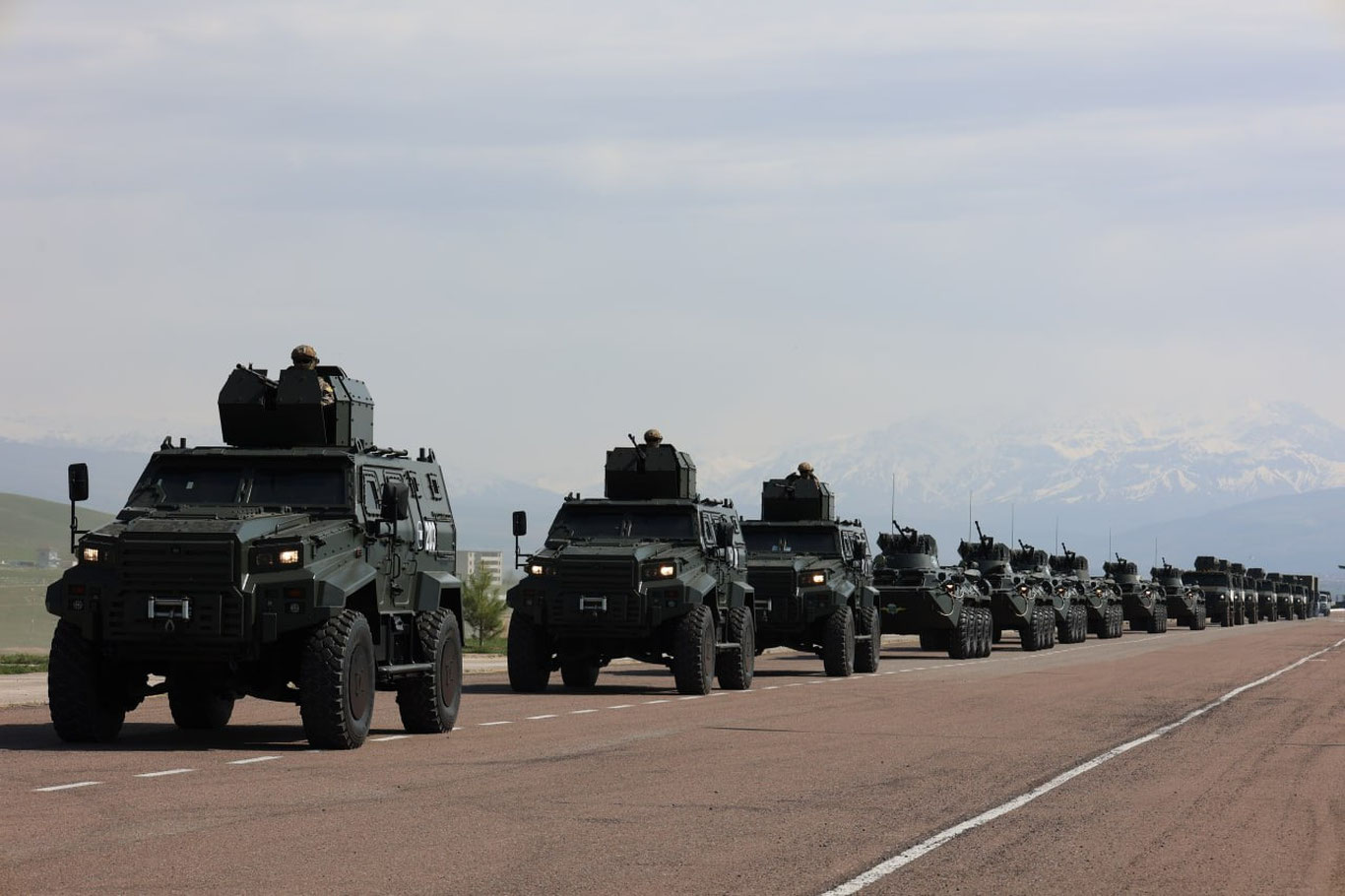 Тошкентда Мудофаа вазирлиги қўшинларининг намойишкорона пиёда юриши ўтказилади