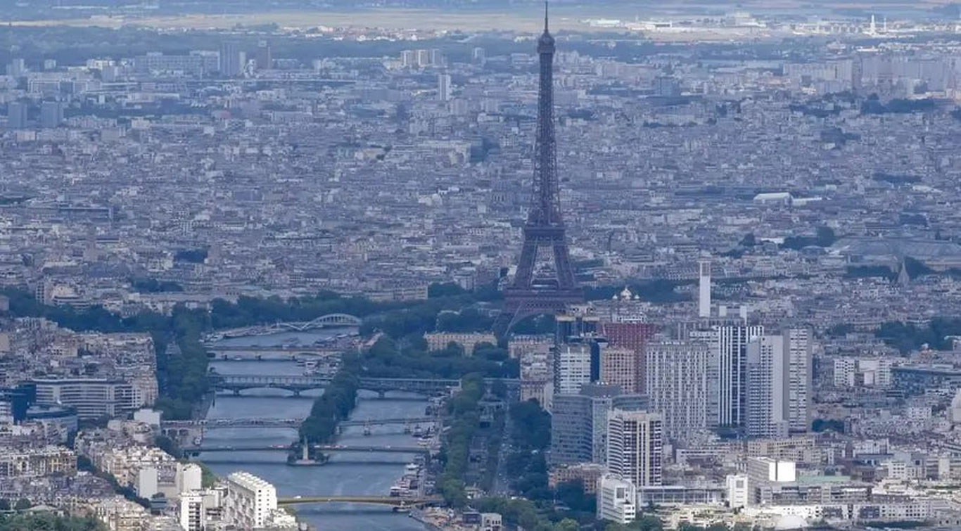 Париж кўчаларидан бирига Навалний номи берилади