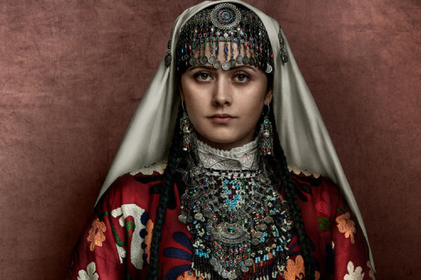 Фотограф Марио Тестинонинг Италиядаги кўргазмасида Ўзбекистонда олинган суратлар намойиш этилмоқда