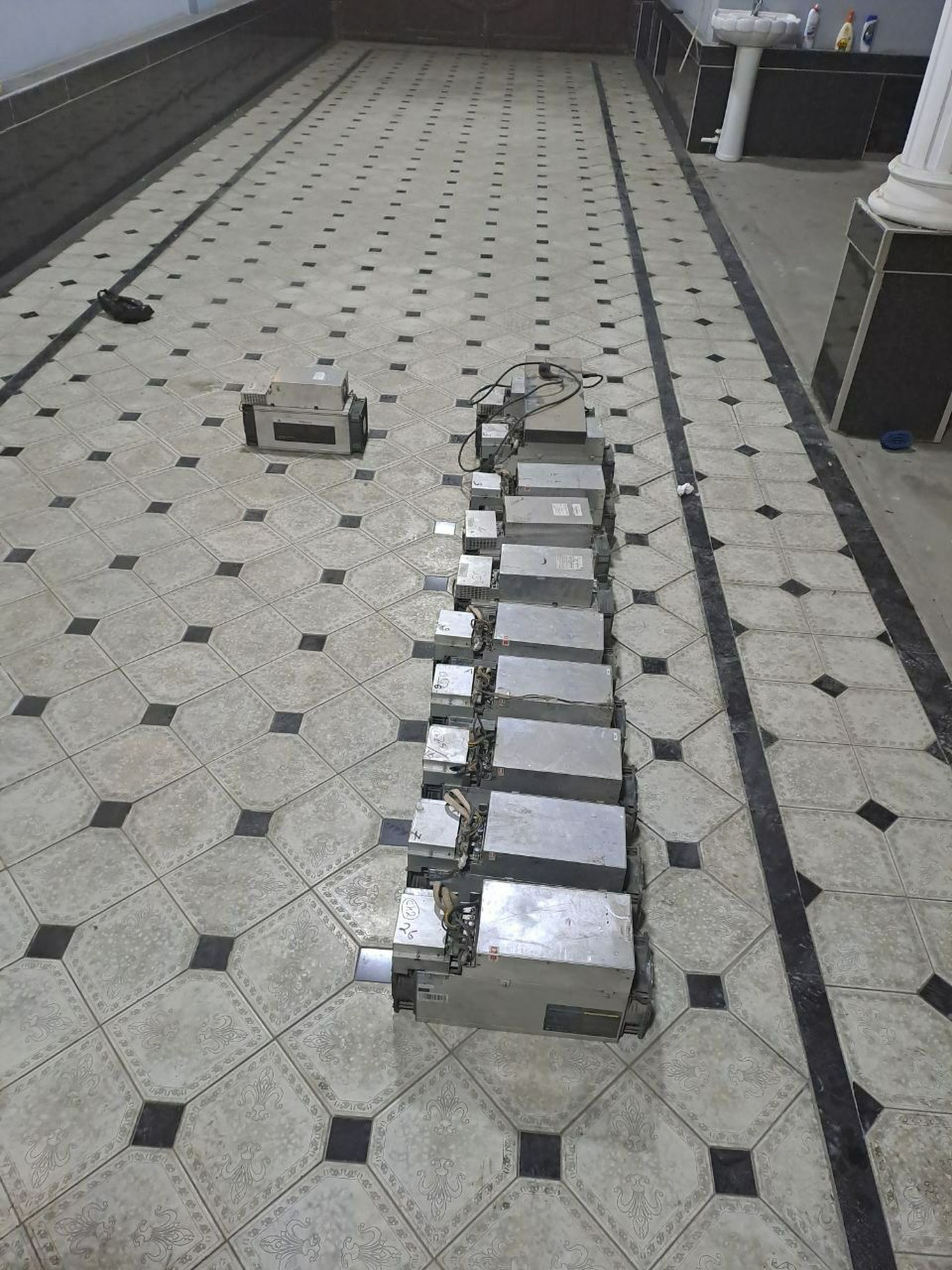 Тошкент ва Андижон шаҳрида “Майнинг ферма” аниқланди