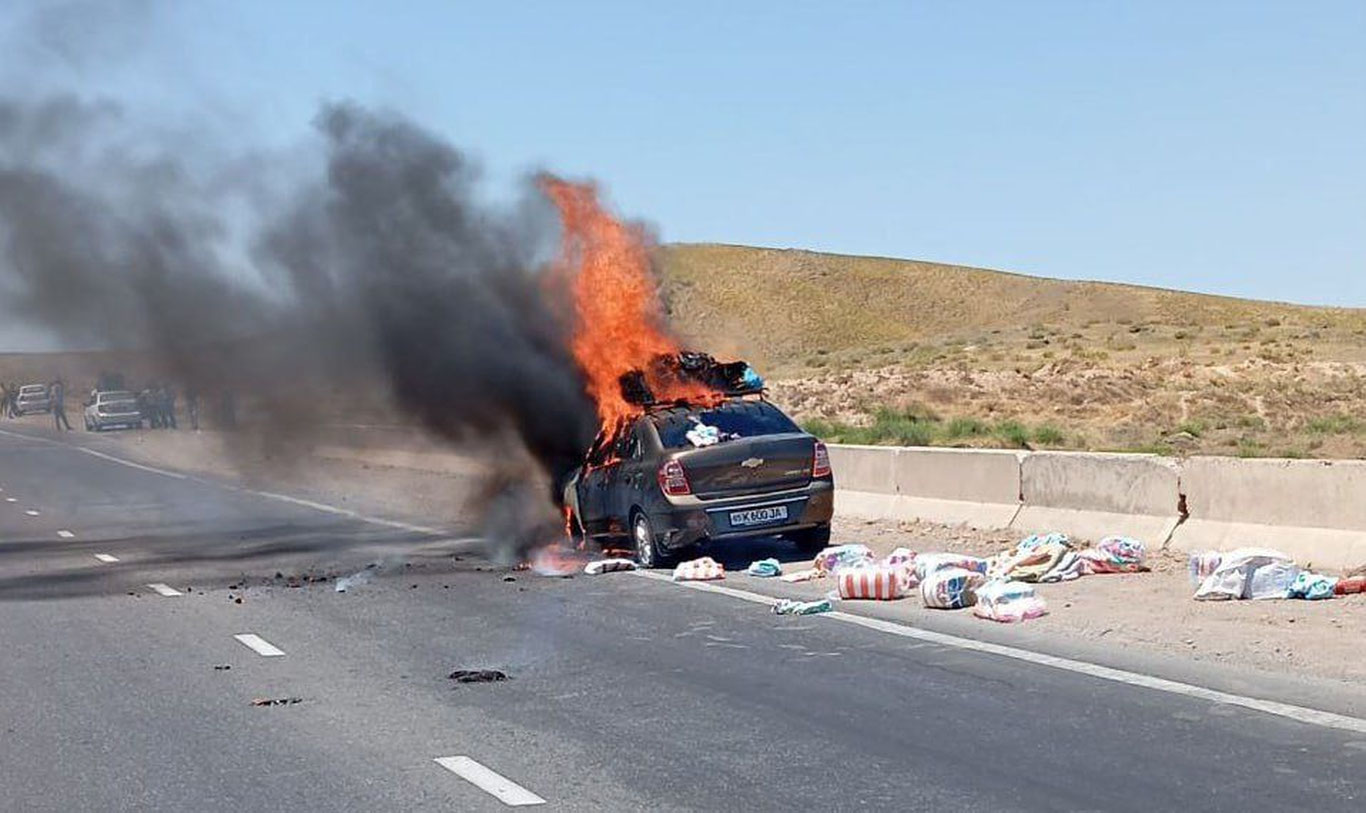 Жиззахда Cobalt ёниб кетди