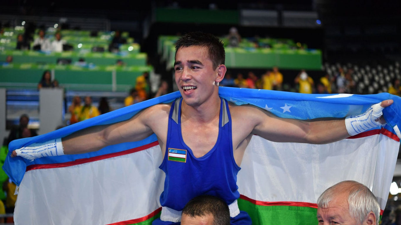 Ҳасанбой Дўстматов чемпионлик камари учун жанг қилади