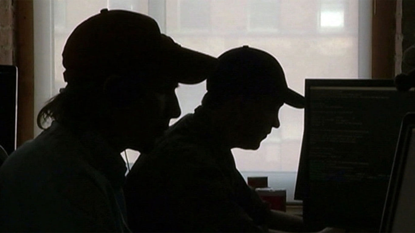 Банкдан 370 млрд сўм пул ўғриламоқчи бўлган кибержиноятчилар ушланди