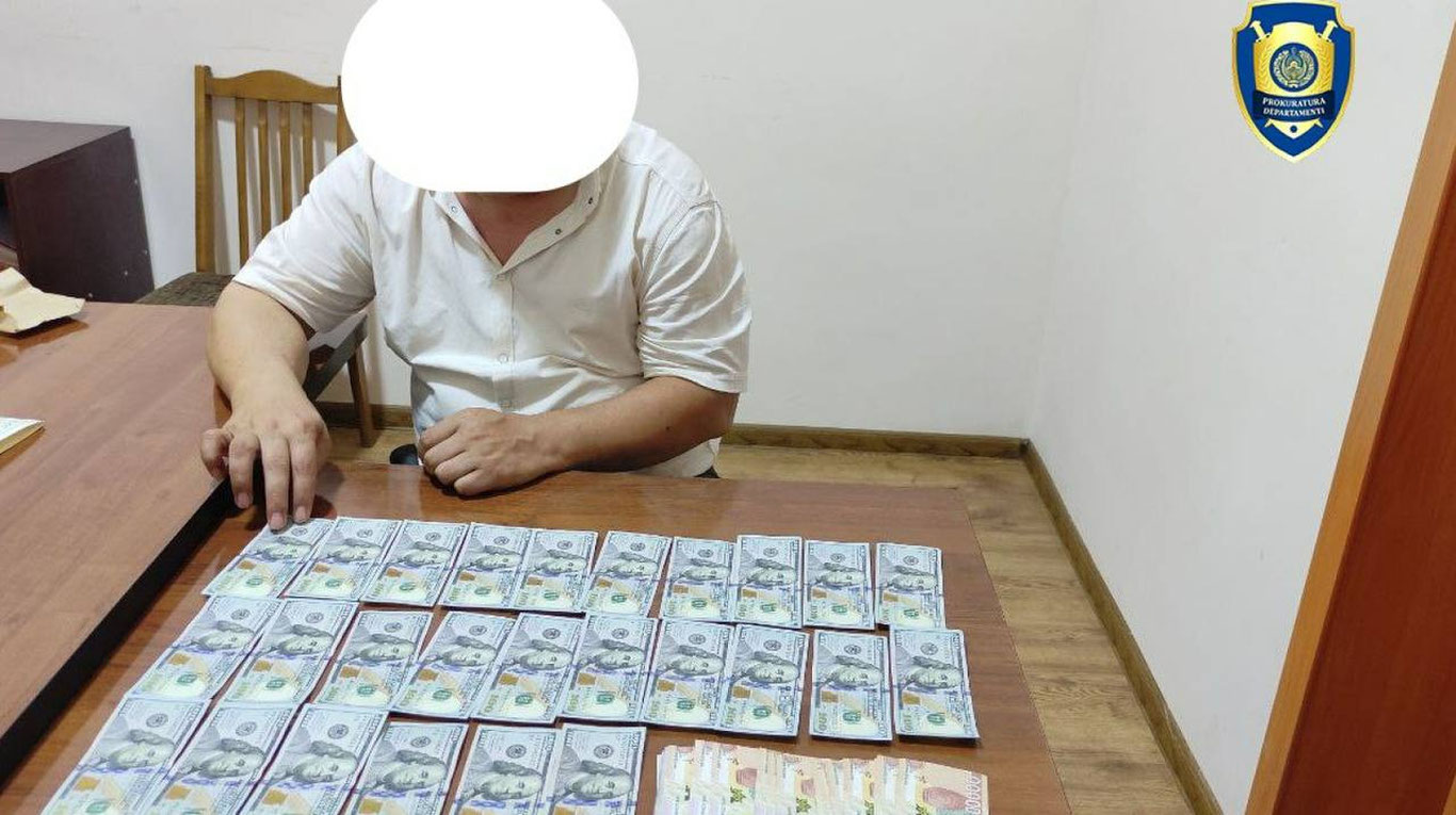 Хоразмда университет декани пора билан ушланди