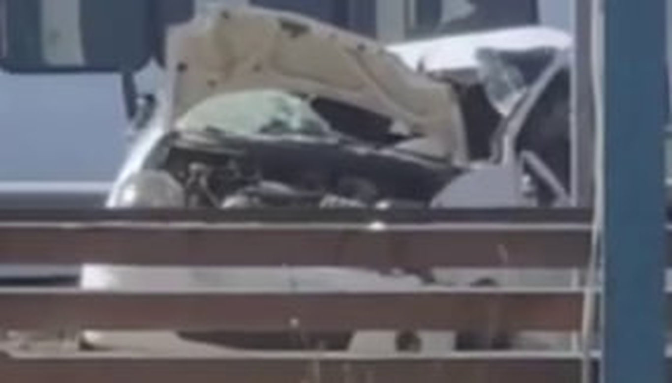 Сирдарёда юк машинаси ва Matiz аварияга учради