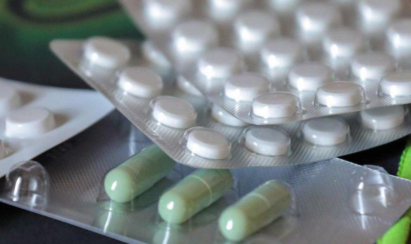 Тошкент аэропортида 203 млнлик дорилар тўхтатиб қолинди