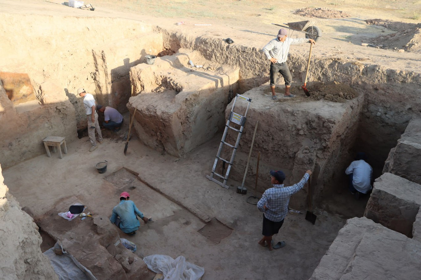 Самарқандда қадимий ибодатхона топилди