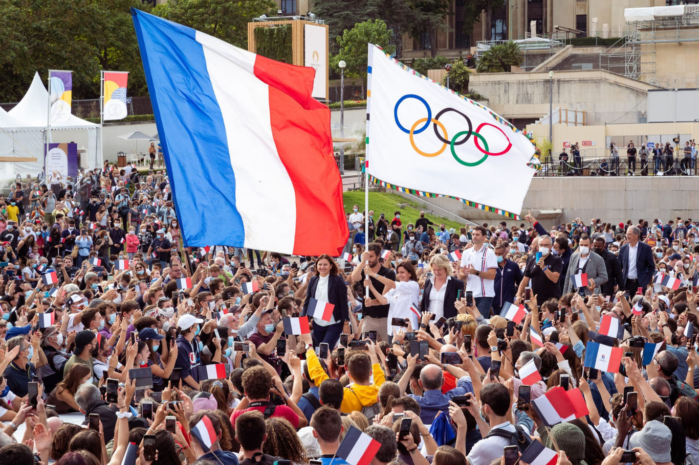 Париждаги Олимпиада жанжал билан бошланмоқда