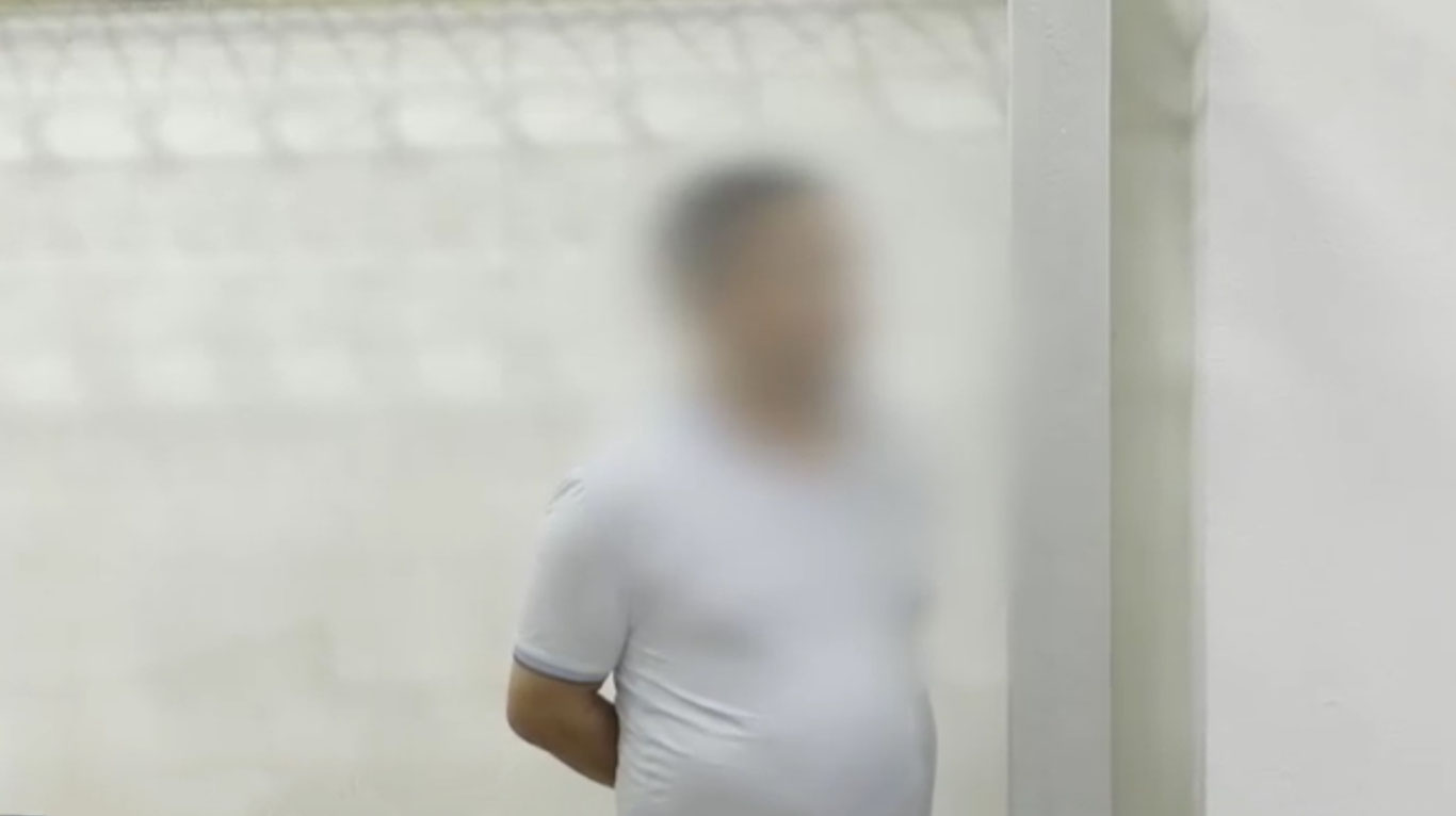 Sirdaryoda pora bilan ushlangan soliqchi qamaldi
