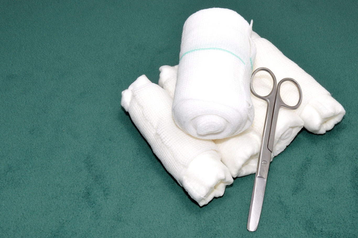 Наманганда операция қилинган аёл қорнида дока қолиб кетди