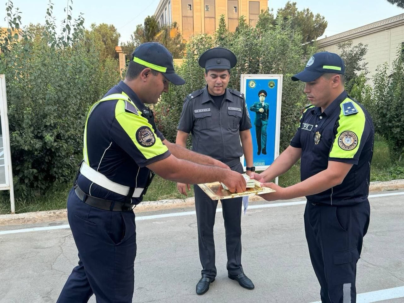 Бухорода ЙПХ ходими пул мукофоти билан тақдирланди