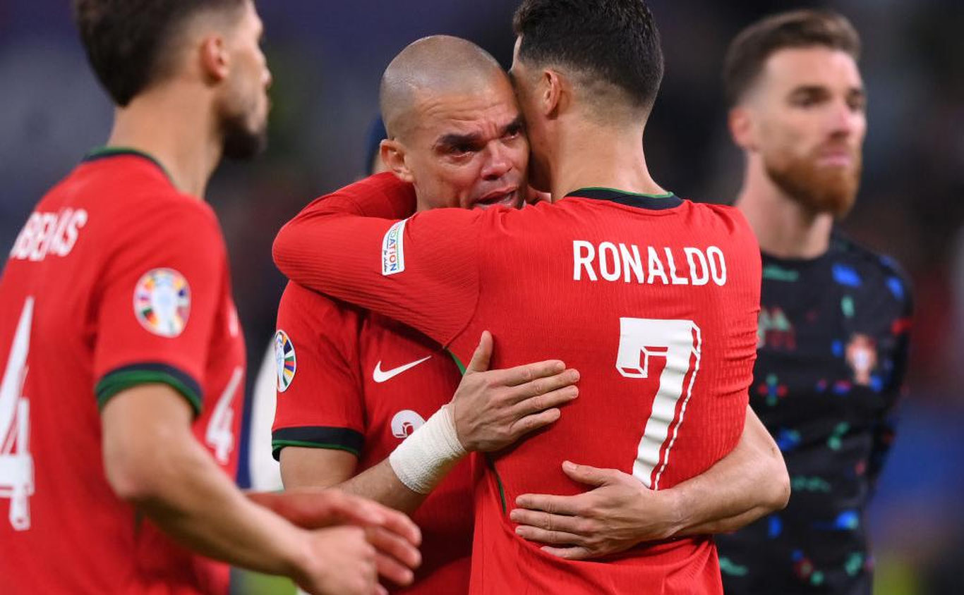 Пепе 41 ёшда футболдаги фаолиятини якунлади